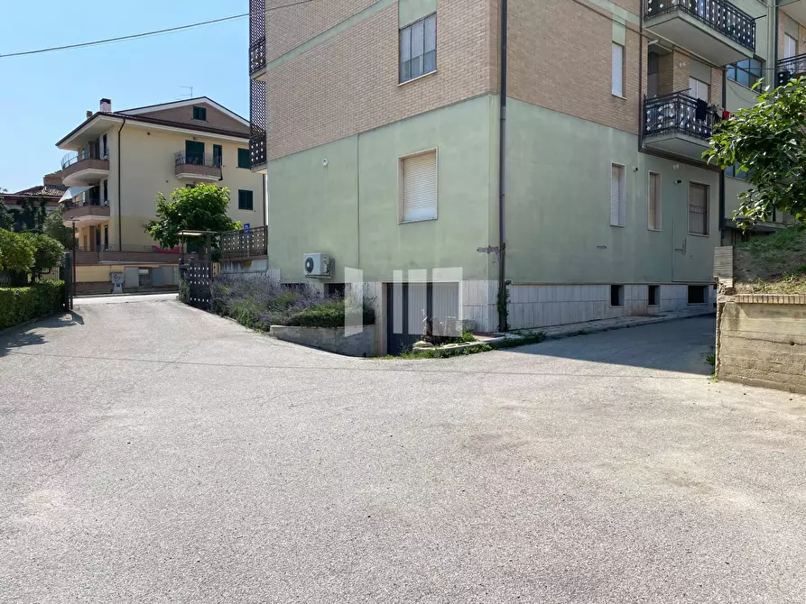 Immagine 26 di Appartamento in vendita  in Via Papa Giovanni XXIII 48 a Mosciano Sant'angelo