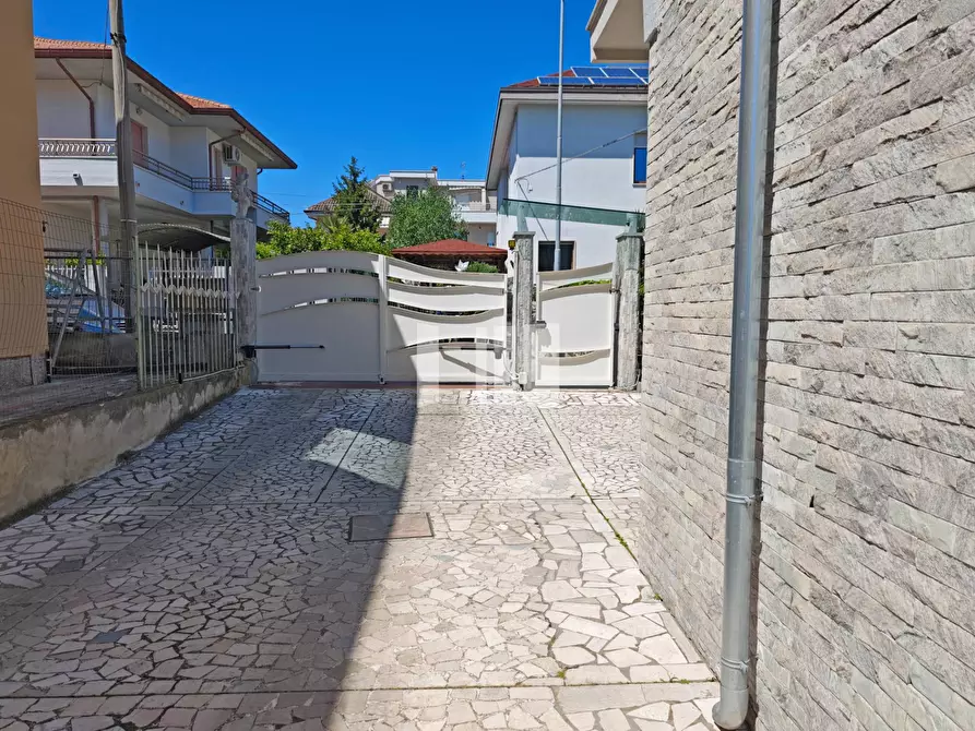 Immagine 23 di Villa in vendita  in Via Vittorio Alfieri 12 a Giulianova