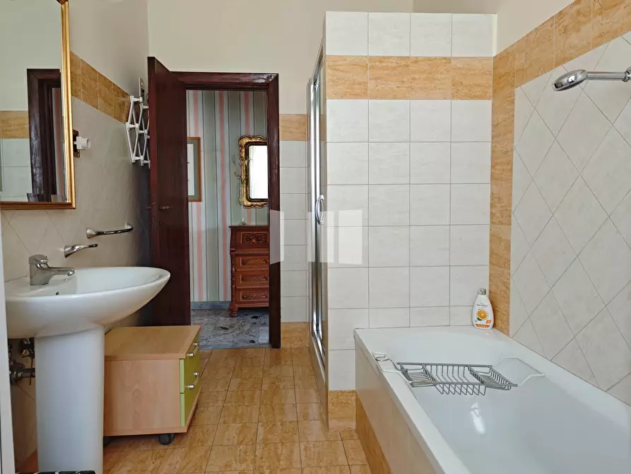 Immagine 10 di Villa in vendita  in Via Vittorio Alfieri 12 a Giulianova