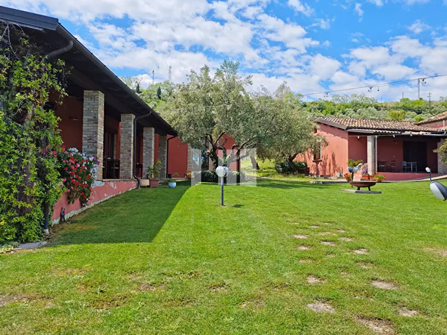 Immagine 10 di Villa in vendita  in Località Volpe 7 a Roseto Degli Abruzzi