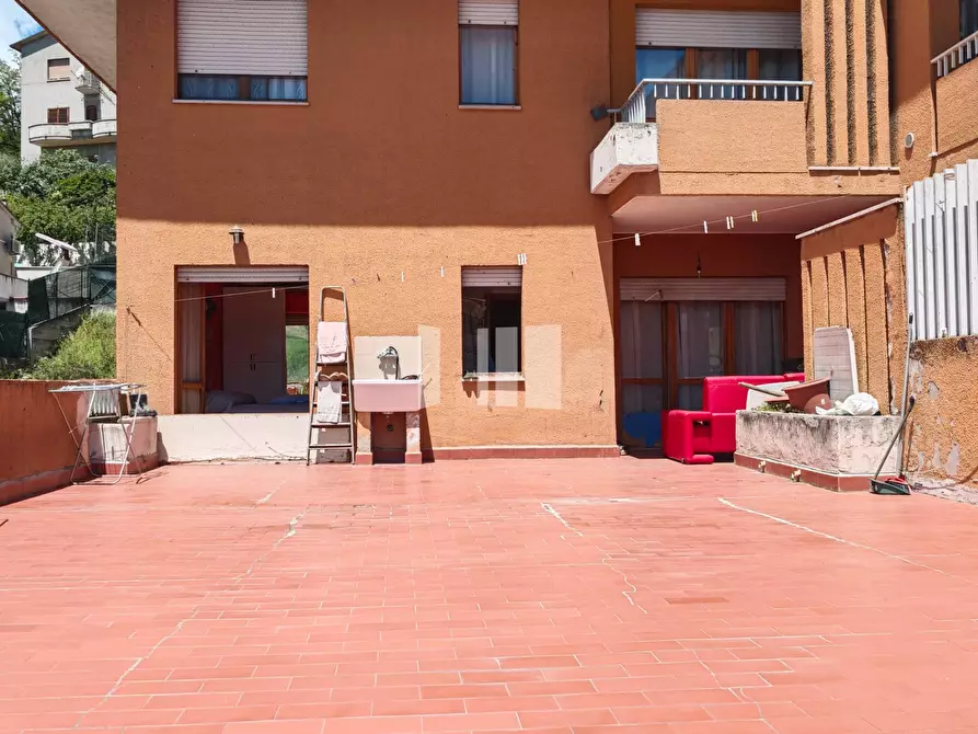 Immagine 3 di Appartamento in vendita  in Viale Europa a Teramo