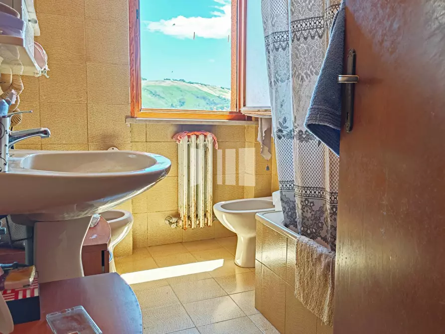 Immagine 12 di Appartamento in vendita  in Viale Europa a Teramo