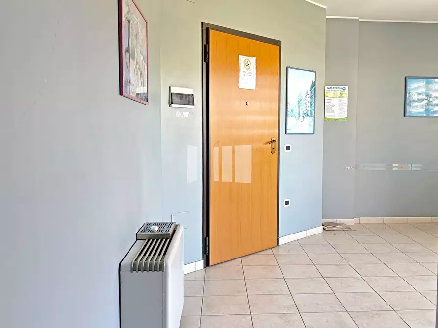 Immagine 7 di Ufficio in affitto  in Via Monte Zebio 1 a Giulianova