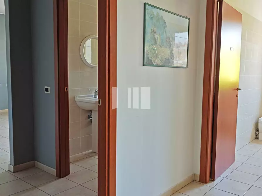 Immagine 16 di Ufficio in affitto  in Via Monte Zebio 1 a Giulianova