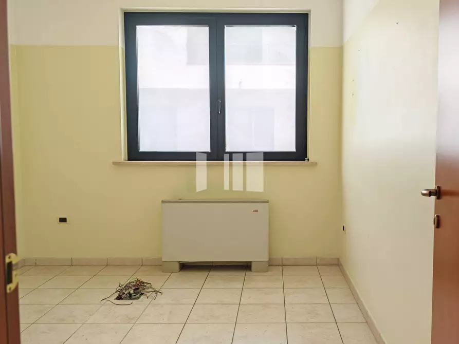 Immagine 23 di Ufficio in affitto  in Via Monte Zebio 1 a Giulianova