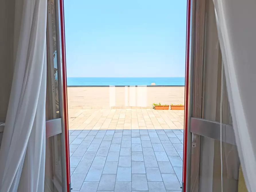 Immagine 11 di Attico in vendita  in Viale dello Splendore 14 a Giulianova