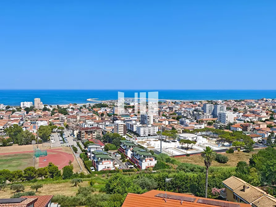 Immagine 10 di Attico in vendita  in Viale dello Splendore 14 a Giulianova