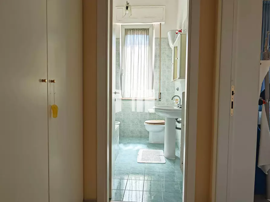 Immagine 10 di Appartamento in vendita  in Via Cellini 11 a Giulianova