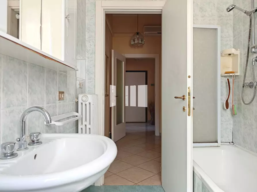 Immagine 11 di Appartamento in vendita  in Via Cellini 11 a Giulianova