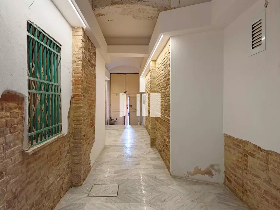 Immagine 22 di Ufficio in vendita  in Piazza Martiri della libertà a Teramo