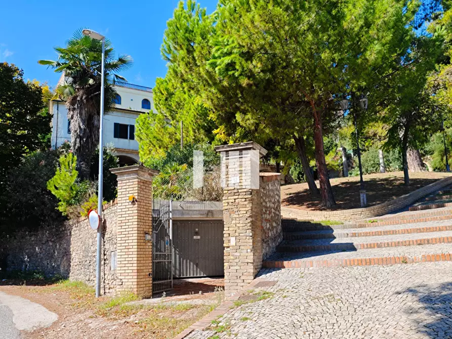 Immagine 19 di Villa in vendita  in Via Ventiquattro Maggio 52 a Giulianova
