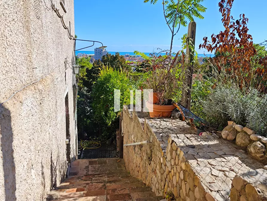 Immagine 17 di Villa in vendita  in Via Ventiquattro Maggio 52 a Giulianova