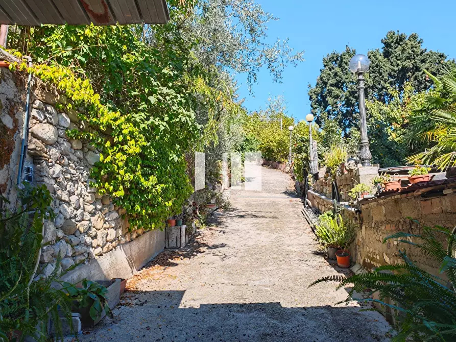 Immagine 12 di Villa in vendita  in Via Ventiquattro Maggio 52 a Giulianova