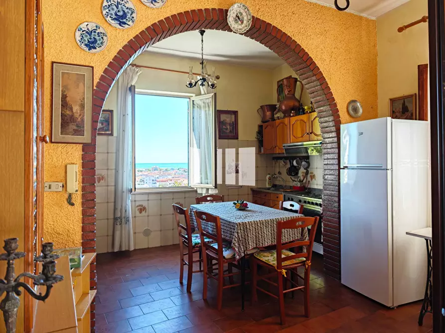 Immagine 6 di Villa in vendita  in Via Ventiquattro Maggio 52 a Giulianova