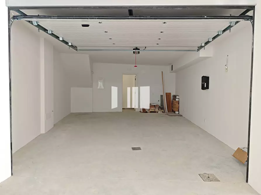 Immagine 16 di Villetta a schiera in affitto  in Via Alfonso de Albentiis 112 a Teramo