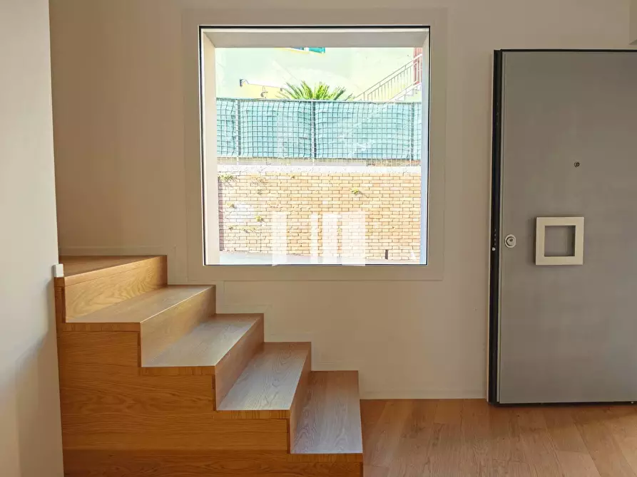 Immagine 17 di Villetta a schiera in affitto  in Via Alfonso de Albentiis 112 a Teramo