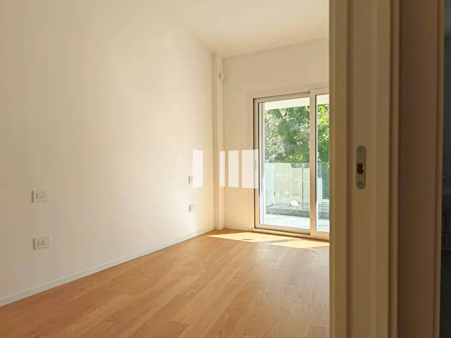 Immagine 23 di Villetta a schiera in affitto  in Via Alfonso de Albentiis 112 a Teramo