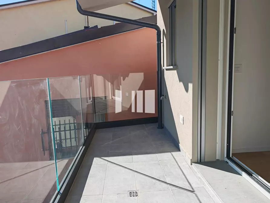 Immagine 28 di Villetta a schiera in affitto  in Via Alfonso de Albentiis 112 a Teramo