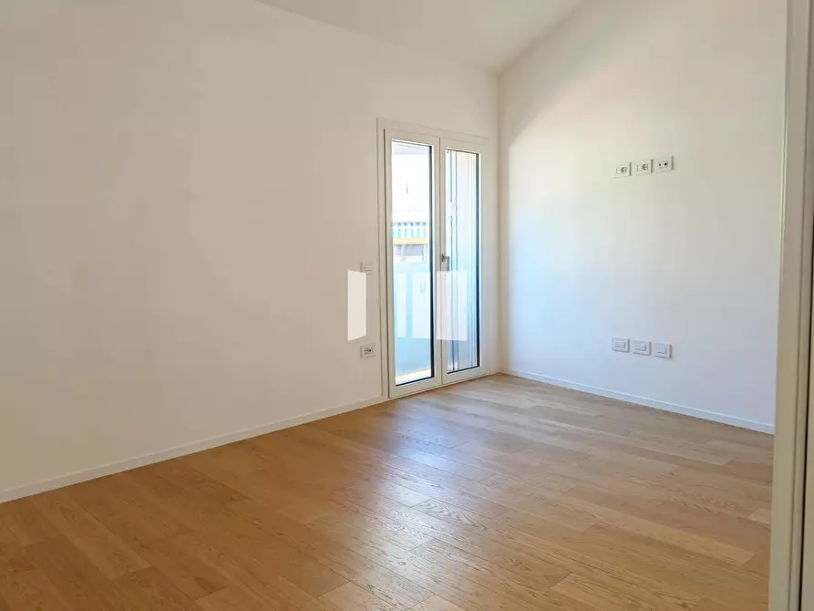 Immagine 30 di Villetta a schiera in affitto  in Via Alfonso de Albentiis 112 a Teramo