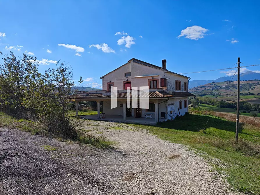 Immagine 47 di Casa semindipendente in vendita  in Via Villa De Luca 12 a Bellante
