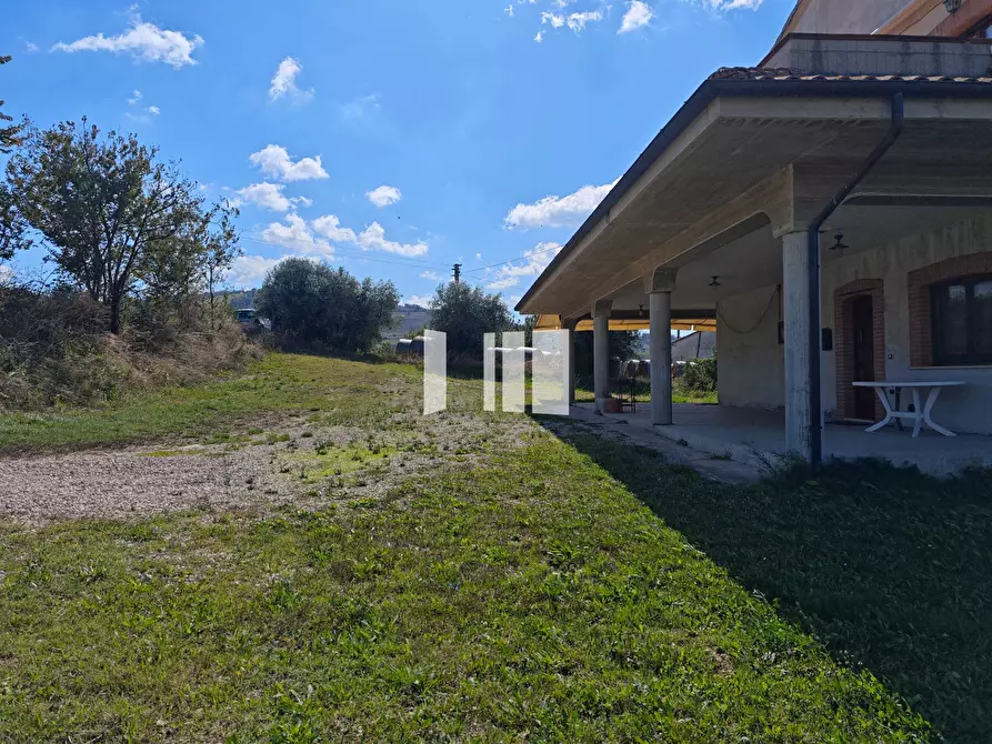 Immagine 4 di Casa semindipendente in vendita  in Via Villa De Luca 12 a Bellante