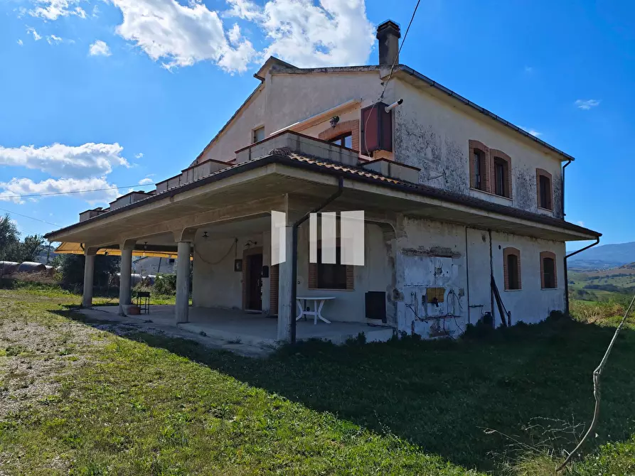 Immagine 5 di Casa semindipendente in vendita  in Via Villa De Luca 12 a Bellante