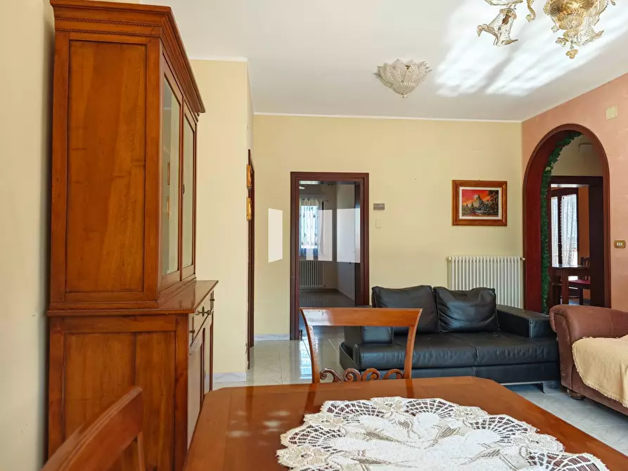 Immagine 35 di Casa semindipendente in vendita  in Via Villa De Luca 12 a Bellante