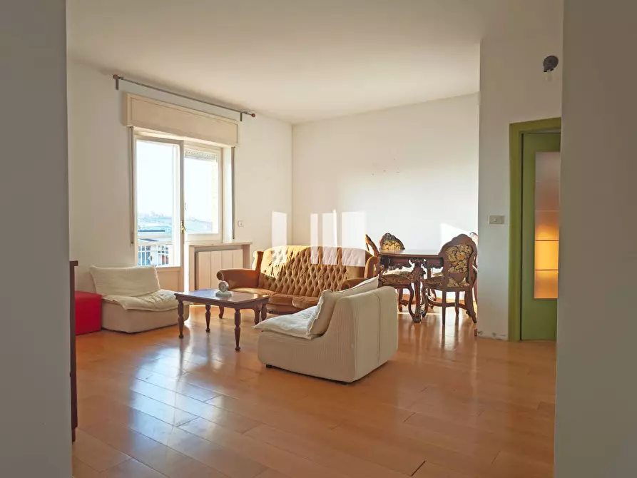 Immagine 2 di Appartamento in vendita  in Via Papa Giovanni XXIII 48 a Mosciano Sant'angelo