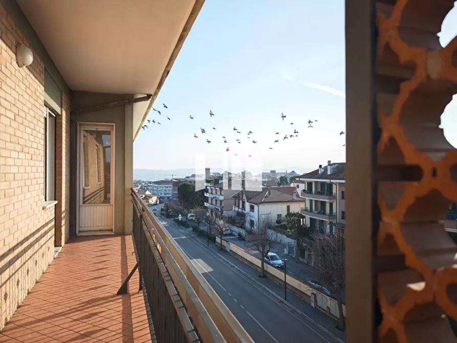 Immagine 5 di Appartamento in vendita  in Via Papa Giovanni XXIII 48 a Mosciano Sant'angelo
