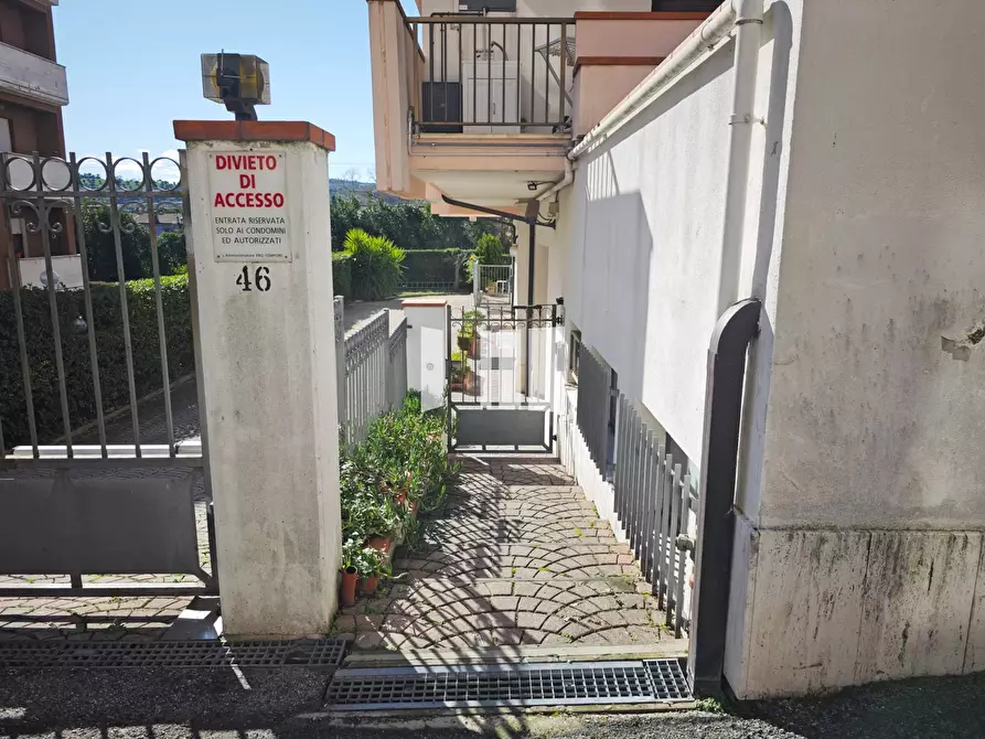 Immagine 36 di Attico in vendita  in Via Palmarini Togliatti 30 a Bellante