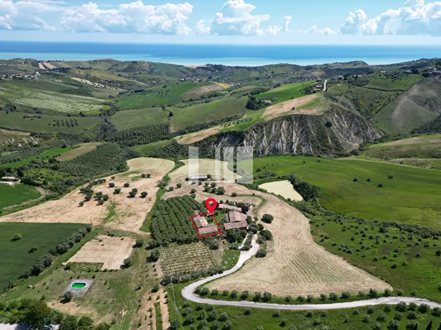Immagine 17 di Villa in vendita  in Località Volpe 7 a Roseto Degli Abruzzi