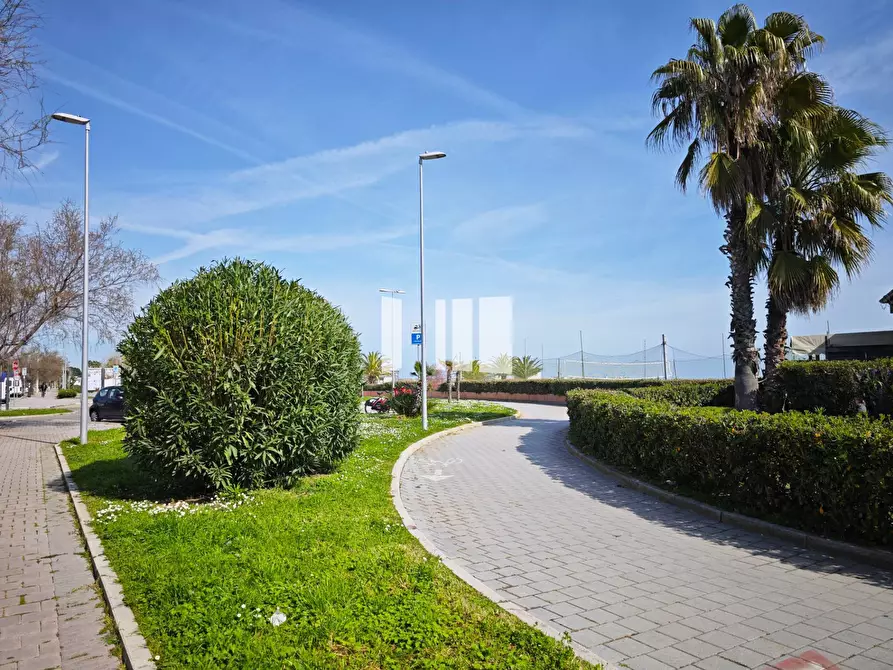 Immagine 31 di Appartamento in affitto  in Lungomare Rodi 6 a Giulianova