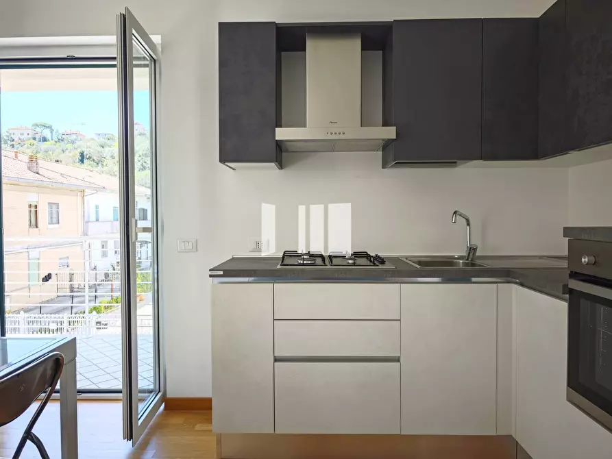 Immagine 8 di Appartamento in vendita  in Via Parini 16 a Giulianova