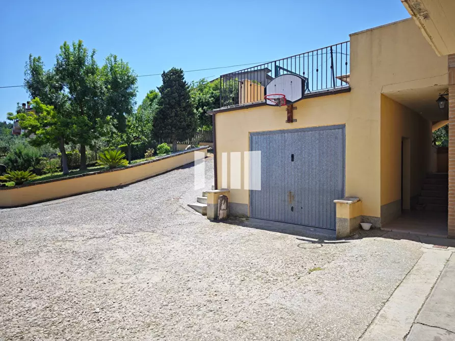 Immagine 15 di Villa in vendita  in Contrada Santa Croce 14 a Notaresco