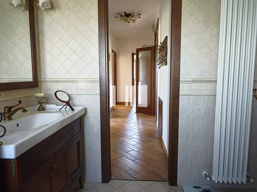 Immagine 41 di Villa in vendita  in Contrada Santa Croce 14 a Notaresco