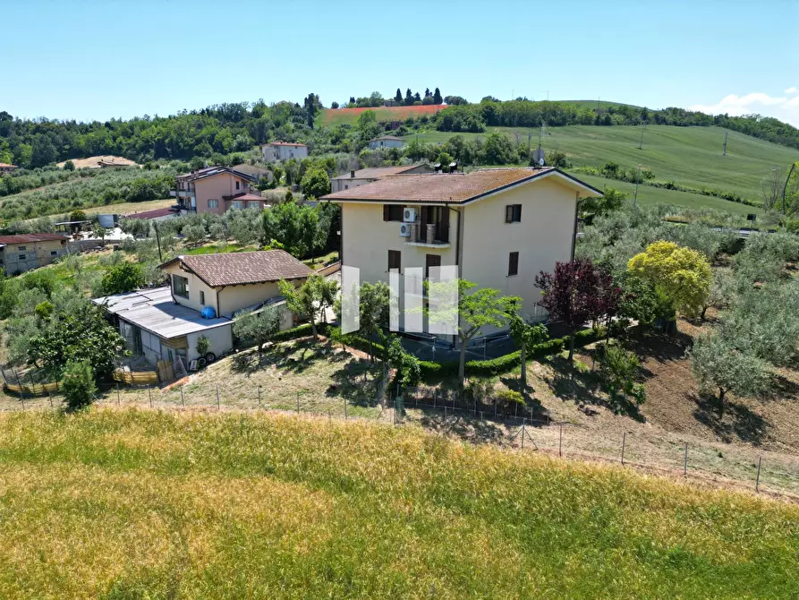 Immagine 43 di Villa in vendita  in Contrada Santa Croce 14 a Notaresco
