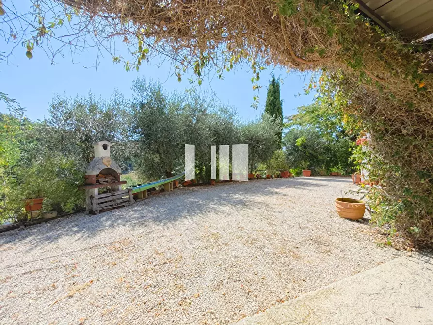Immagine 39 di Villa in vendita  in Cda Forcella/Via Nazionale snc a Teramo