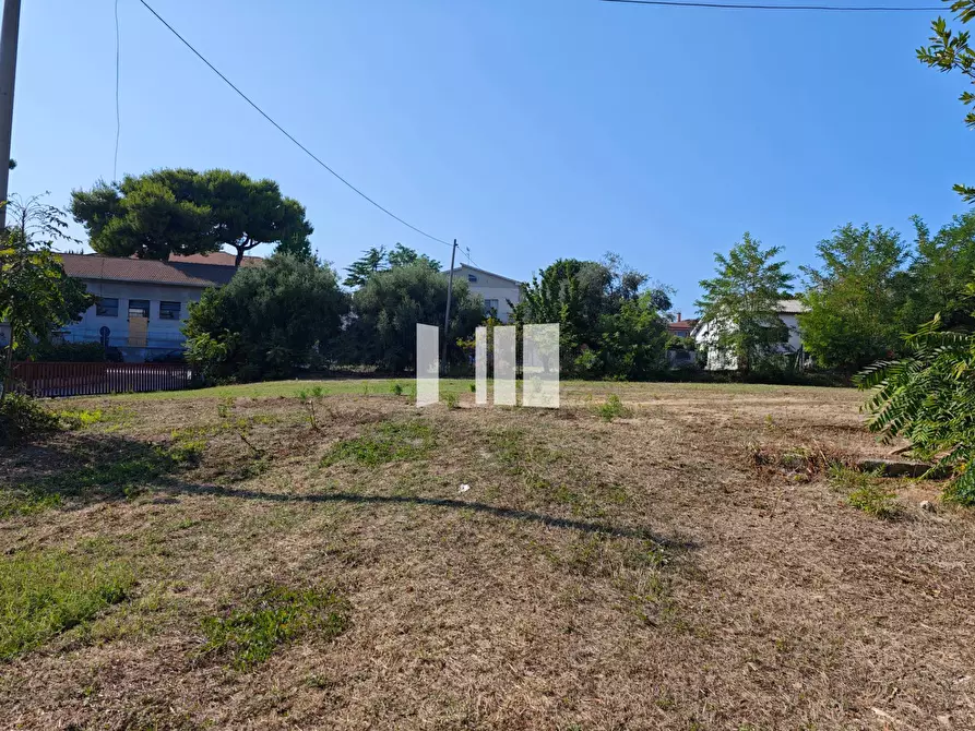 Immagine 11 di Terreno residenziale in vendita  in Via Brecciola a Giulianova