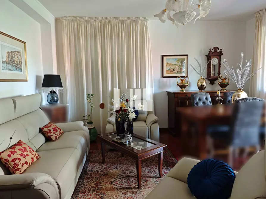 Immagine 4 di Appartamento in vendita  in Via Andrea Bafile 5 a Teramo