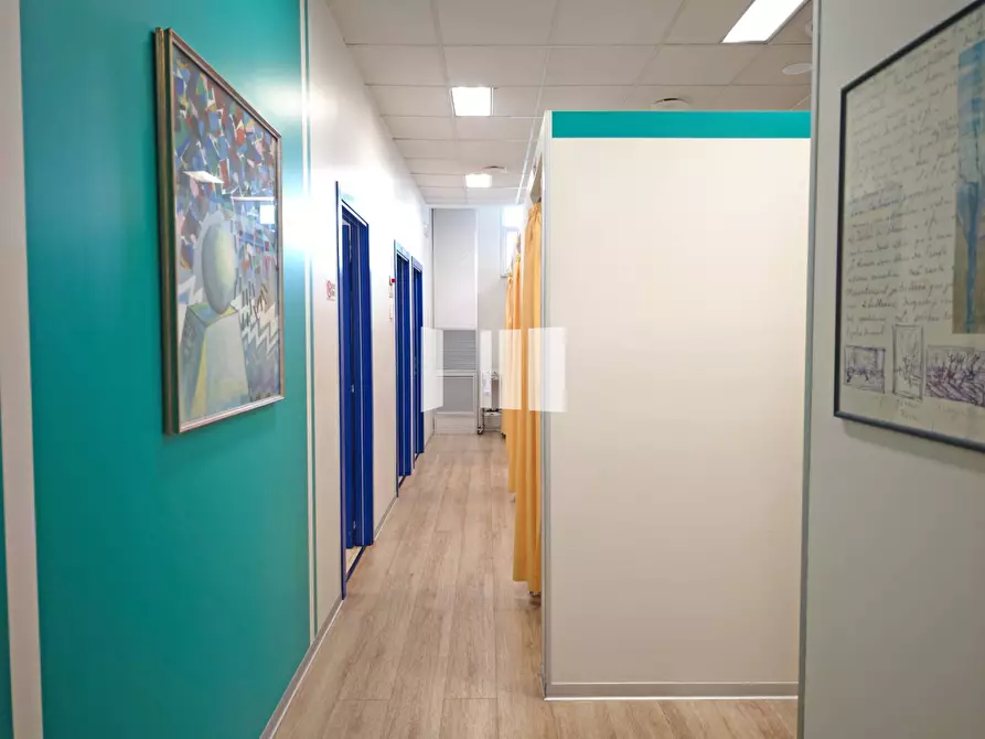 Immagine 7 di Ufficio in vendita  in Via Ippolito Nievo 37 a Giulianova