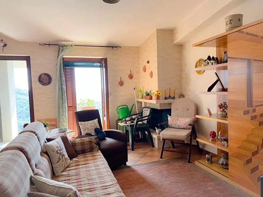 Immagine 1 di Appartamento in vendita  in Via San Benedetto a Acuto