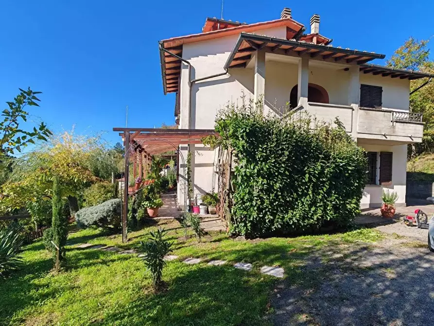 Immagine 1 di Villa in vendita  in Via Santa Lucia 19 a Barberino Di Mugello