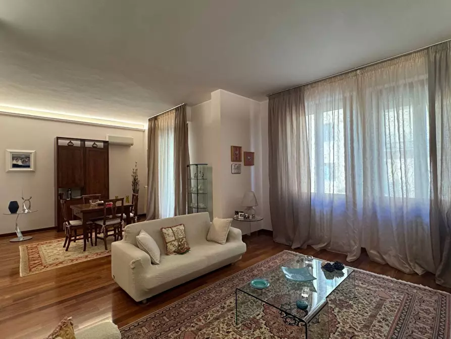 Immagine 4 di Appartamento in vendita  in Via Dei Frullani 3 a Firenze