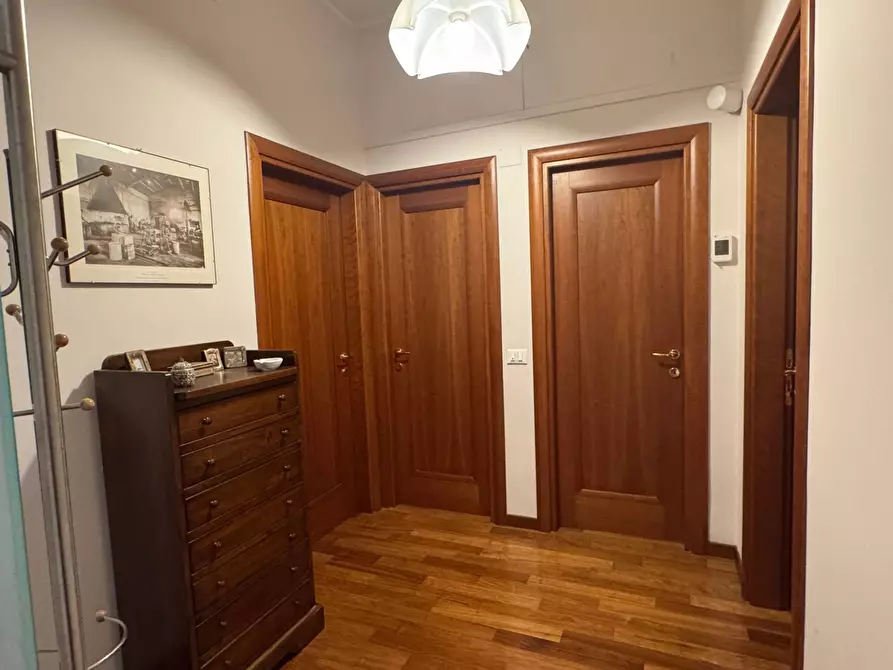 Immagine 11 di Appartamento in vendita  in Via Dei Frullani 3 a Firenze