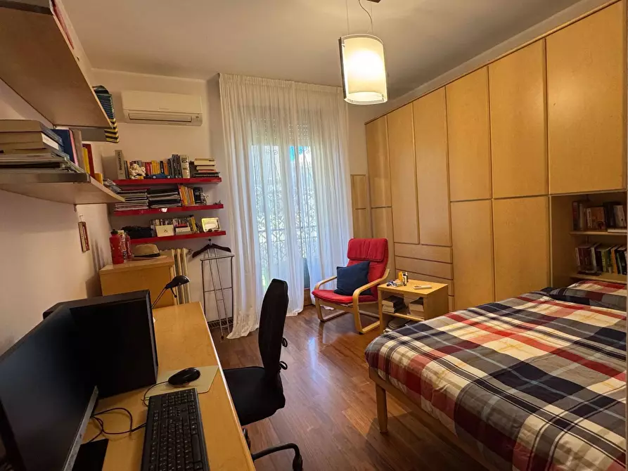 Immagine 15 di Appartamento in vendita  in Via Dei Frullani 3 a Firenze