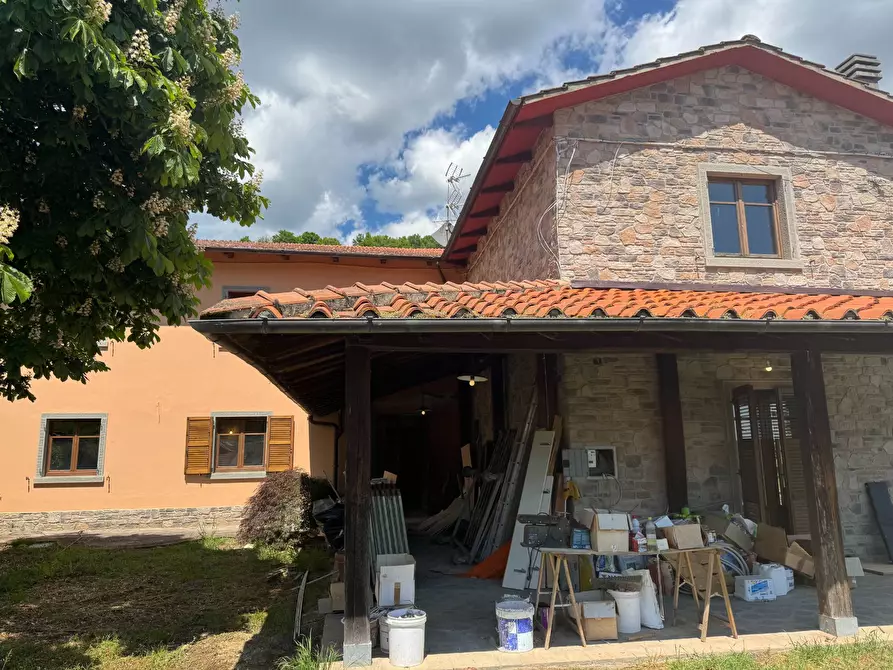 Immagine 12 di Villa in vendita  in via di pescaia a Pratovecchio Stia