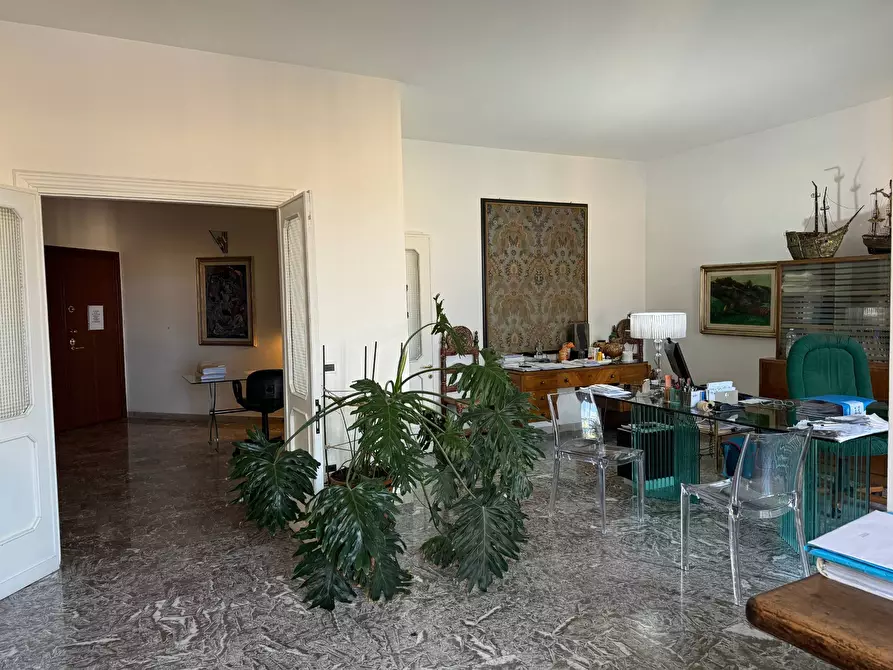 Immagine 9 di Appartamento in vendita  in Via Stradivari 11 a Firenze