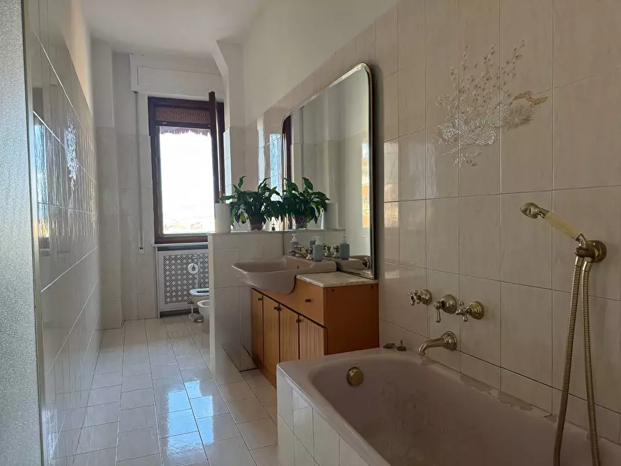 Immagine 11 di Appartamento in vendita  in Via Stradivari 11 a Firenze