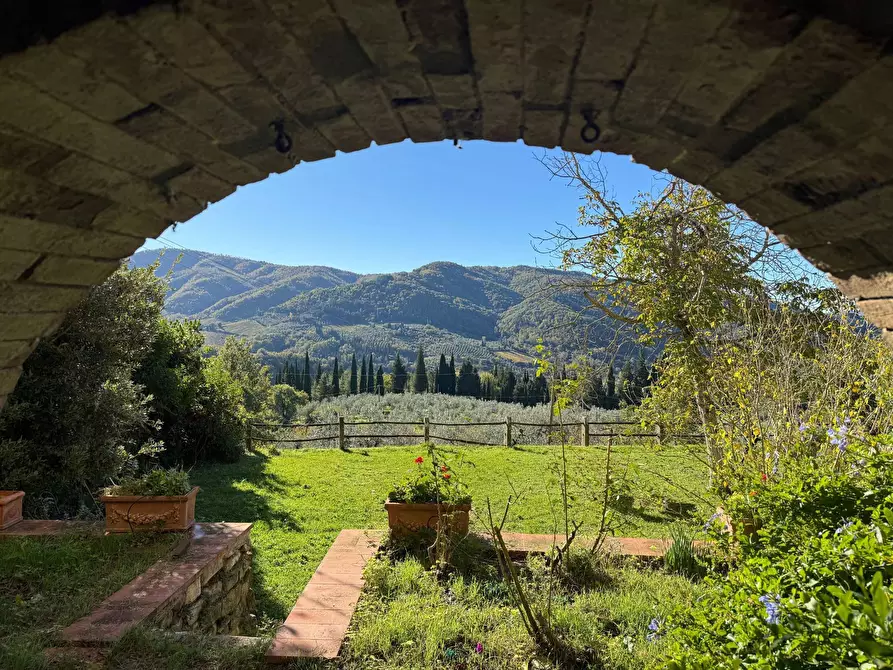 Immagine 2 di Villa in vendita  in via Pieve di Rubbiana 4 a Greve In Chianti