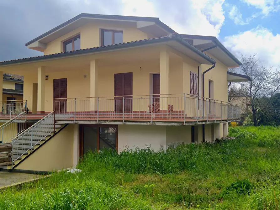 Immagine 1 di Villa in vendita  in Via Dianora Buini 21 a Borgo San Lorenzo